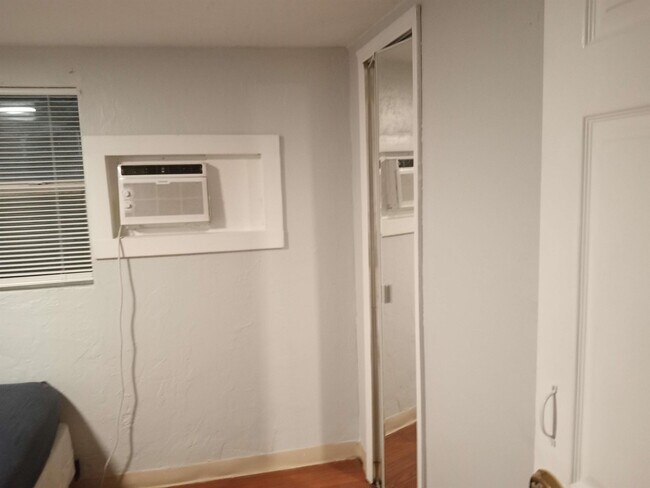 Photo - 2737 Garden St