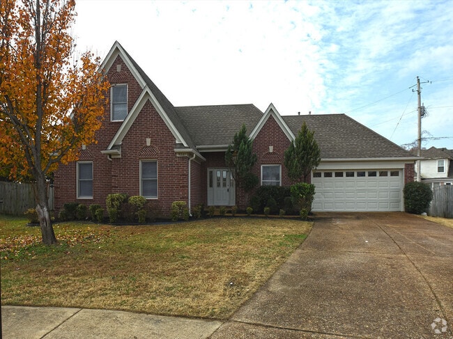 Building Photo - 5 Bedroom, 3 Bathrooms Near Berryhill And ... Rental