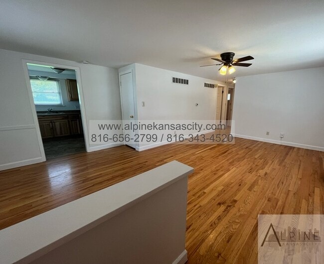 Photo - Ranch Home Near Gladstone!