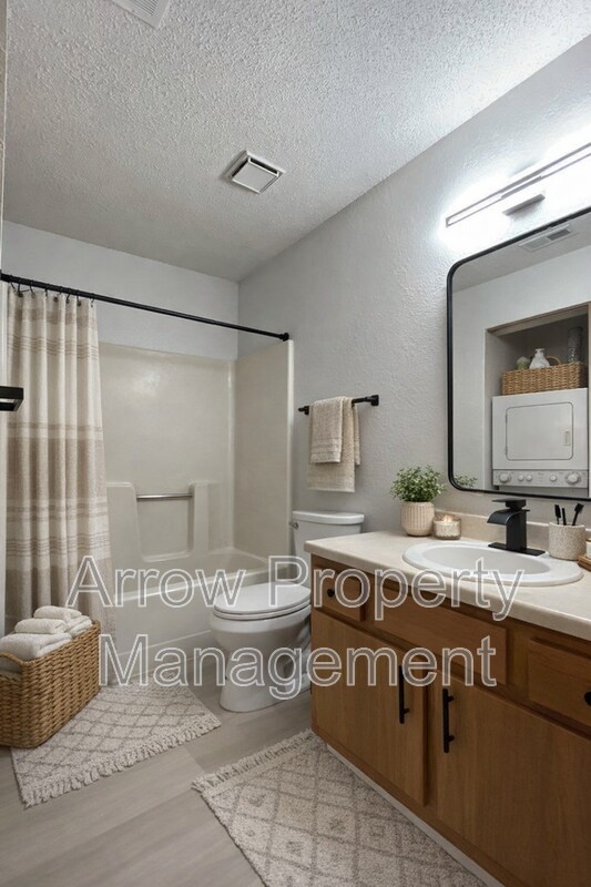 Photo - 2330 N 44th St Unit 2