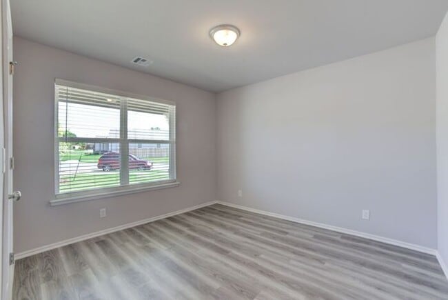 Photo - 4/2.5/2 New Construction Home!