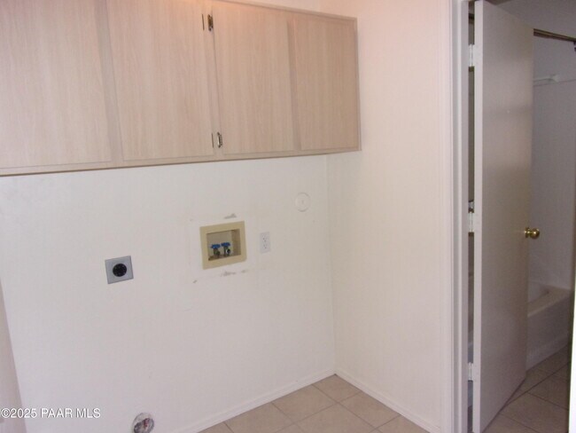 Photo - 9641 E Lakeshore Dr Unit 3