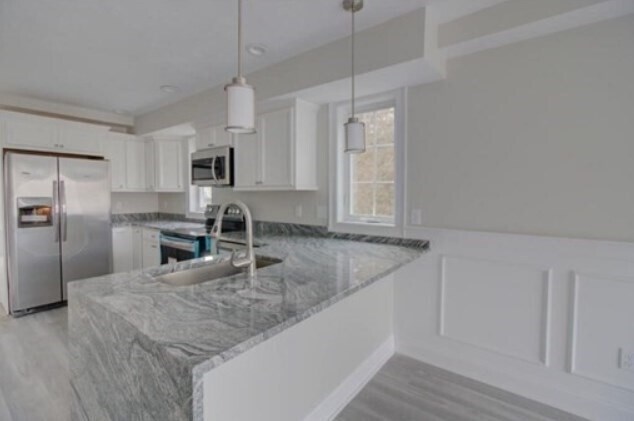 Photo - 89 W Main St