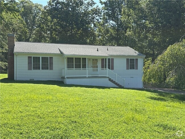 Building Photo - 16421 Chinook Dr Rental