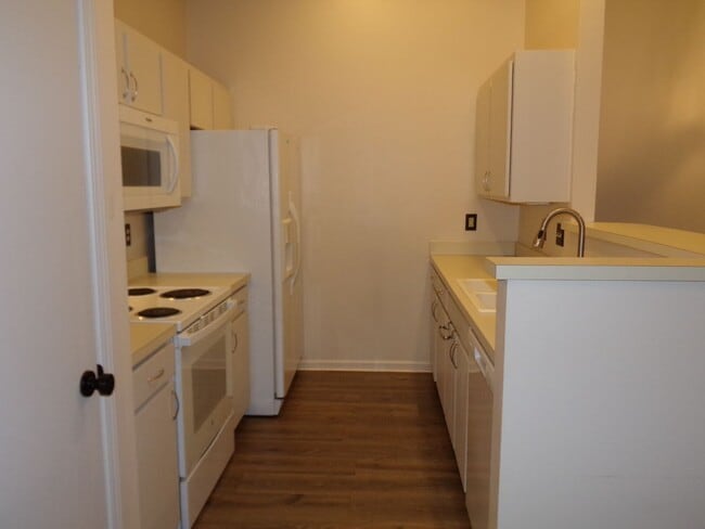 Photo - 127 Village Ct