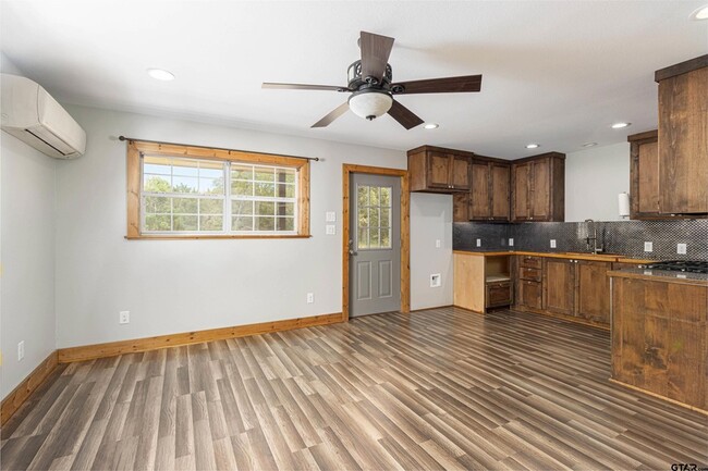 3406 County Rd 415