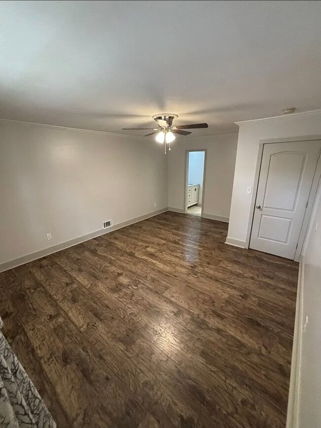 Photo - 113 Moss Ln