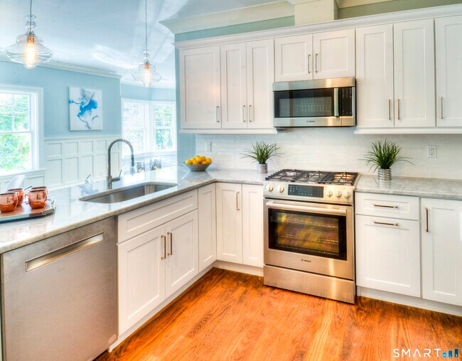Photo - 77 Leroy Ave Unit 204