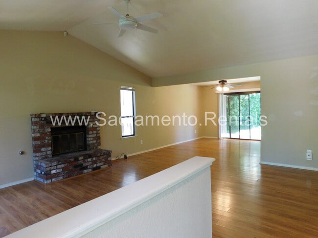 Photo - 7452 Santa Susana Way