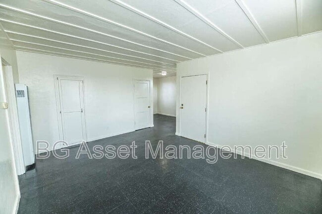 Photo - 1415 Visalia Ave