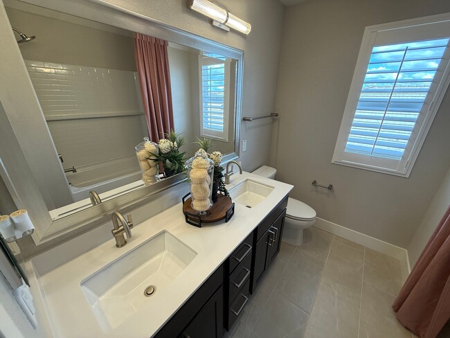 Photo - 1237 Dignity Wy