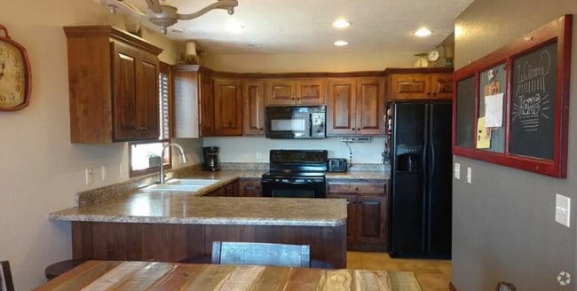 Building Photo - 5300 S Sirocco Ave Rental