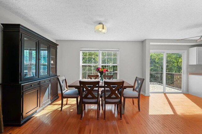 2700 Dorado Ct
