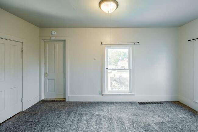 Photo - 313 Cherry St