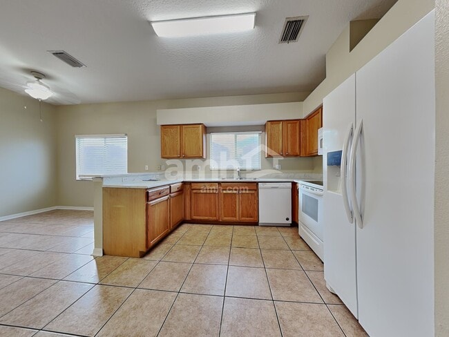 Photo - 25702 Aldus Dr