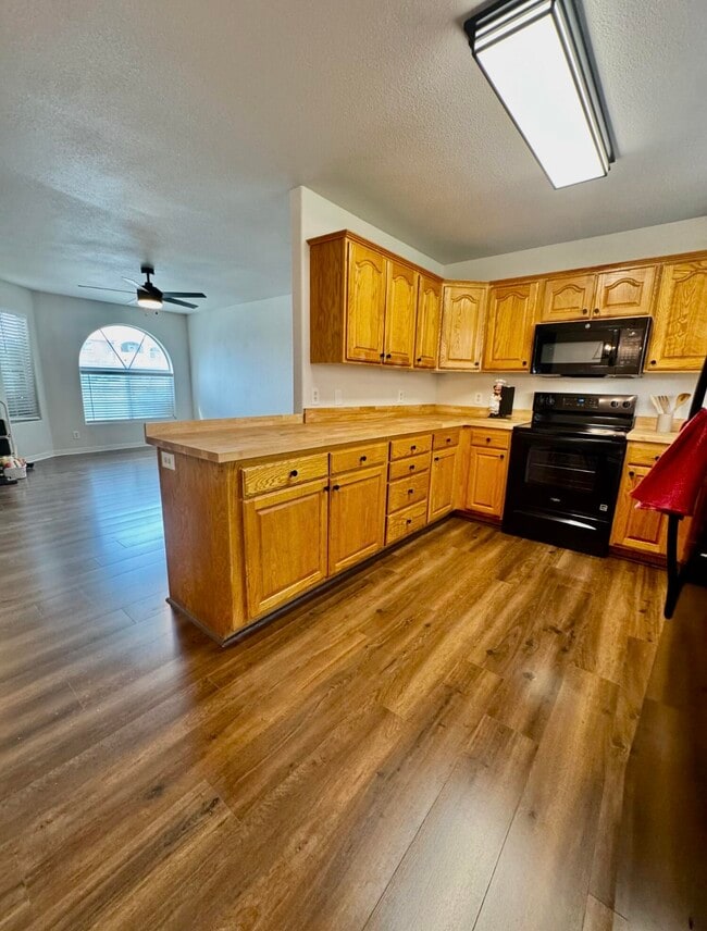 Photo - 1122 E 300 S