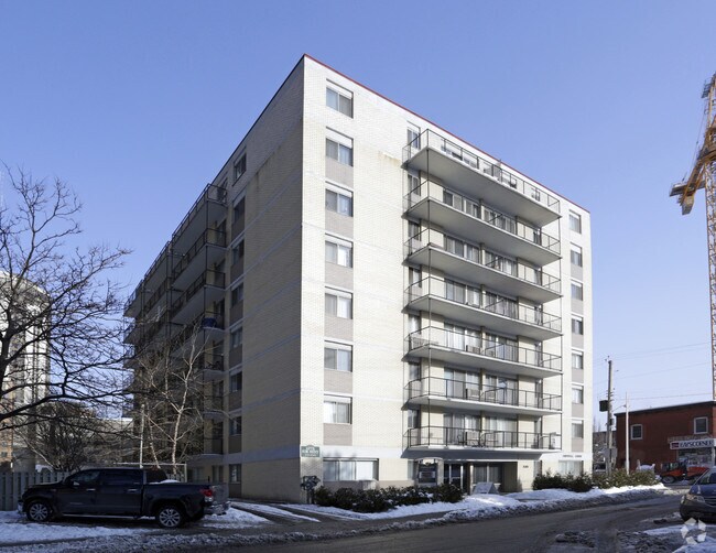 Photo - Crystal Arms Apartments