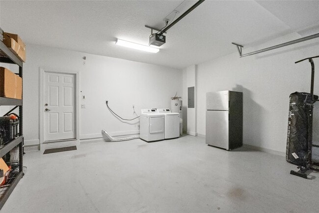 Photo - 417 SW 8th St