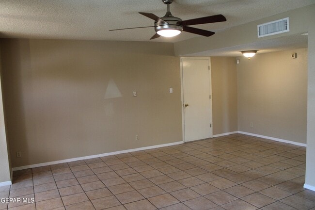 Photo - 6832 Canyon View Ln
