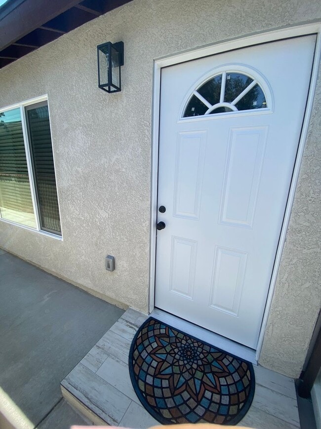 Photo - Recently remodeled 2 bed, 1 bath Condo in Central Simi Valley