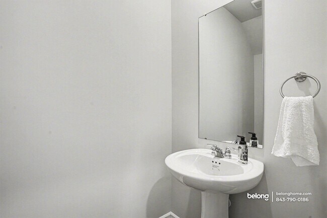 Photo - 1055 Sentinel Ct