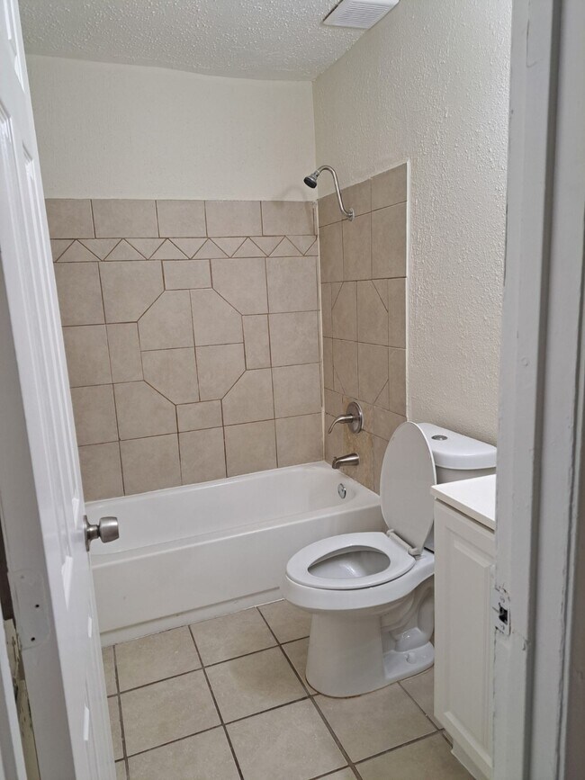 Photo - 3357 Frick Rd