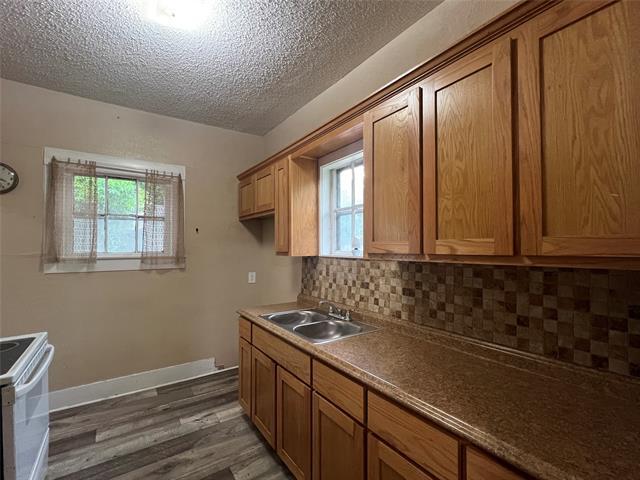 Photo - 311 W Spring St House