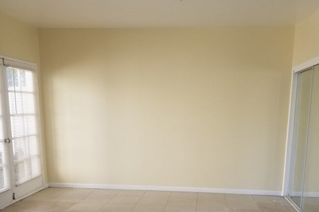 Photo - 131 N Carson Rd Unidad Studio