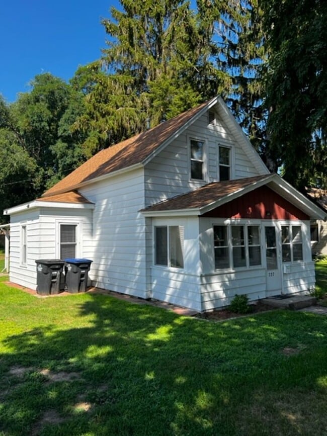 Recently Renovated 3 Bedroom 1 Bath Single... - Recently Renovated 3 Bedroom 1 Bath Single... Casa