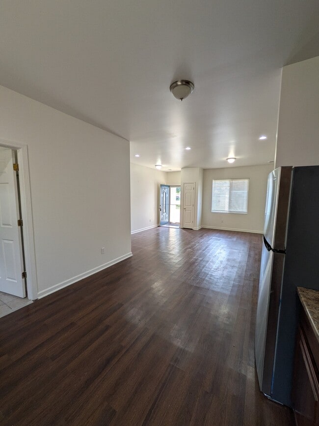 440 Robbe Ave Unit 442 Robbe Ave