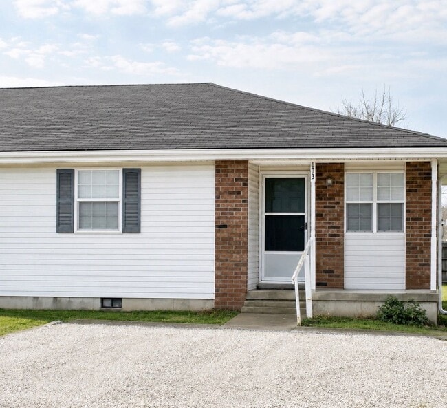 Building Photo - Midwest Ridge Investment Group LLC Unit 210 E Third Street