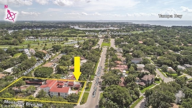 Close to VINOY GOLF COURSE & CLUBHOUSE - 222 Snell Isle Blvd NE Apartments