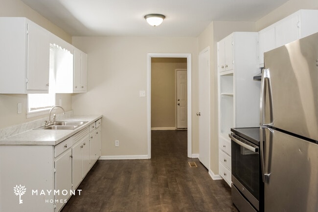 Photo - 3054 Boswell Dr NW