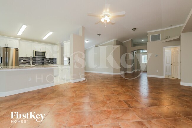 Photo - 30916 Burleigh Dr