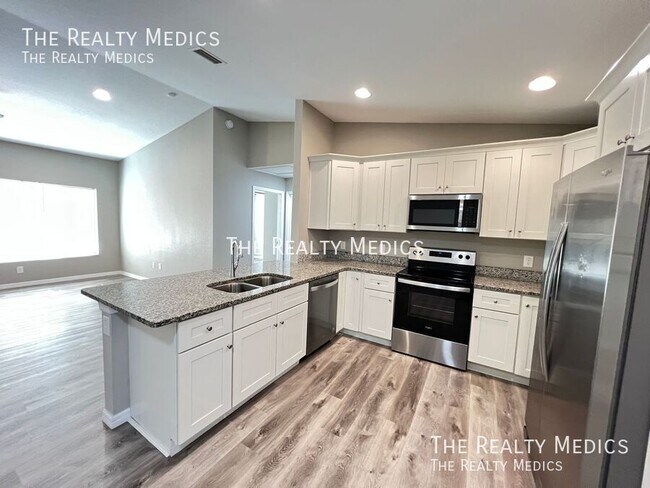 Photo - 405 Malauka Loop