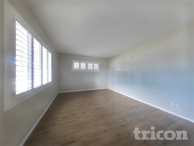 Photo - 120 W 8th Pl