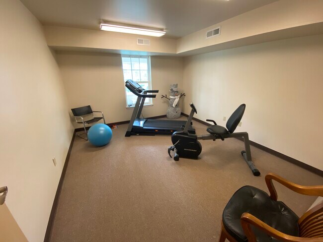 Photo - 17 Carmichael St Unit Senior Housing