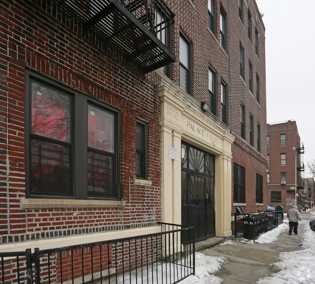 Photo - Palace Court