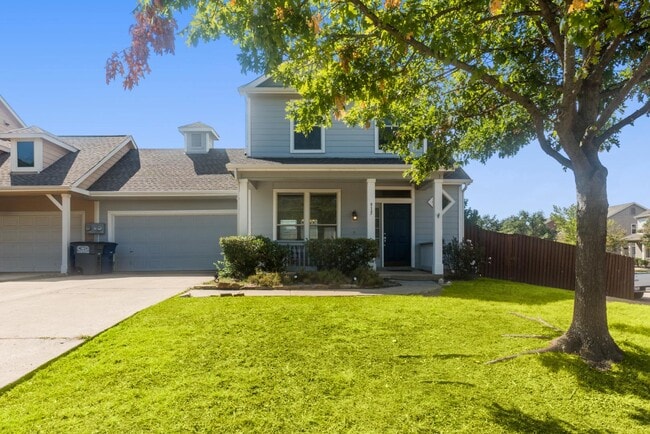 Photo - 915 Greene Way