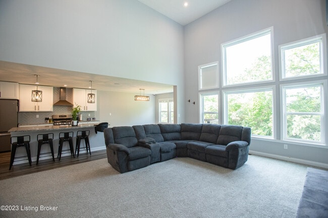 454 Copper Creek Dr