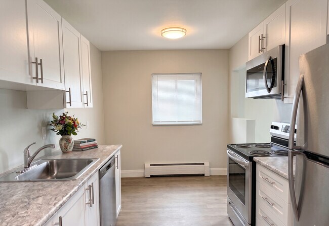 Photo - Kortright Apartments