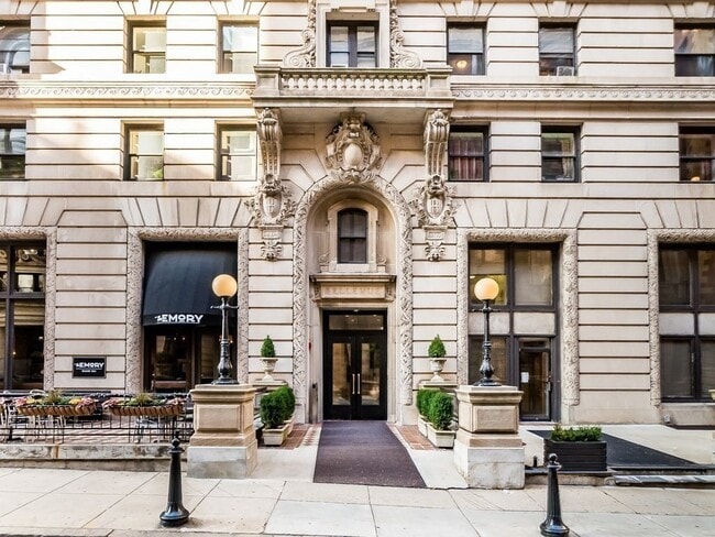 Building Photo - 21 Beacon St Unit 4Q