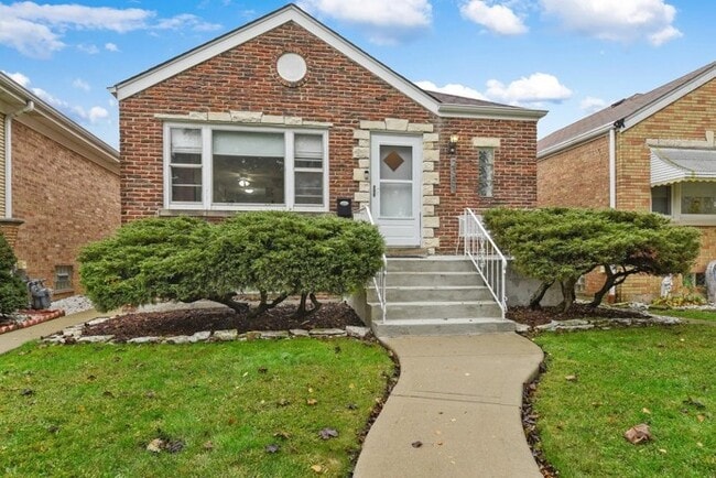 Building Photo - 2351 Burr Oak Ave
