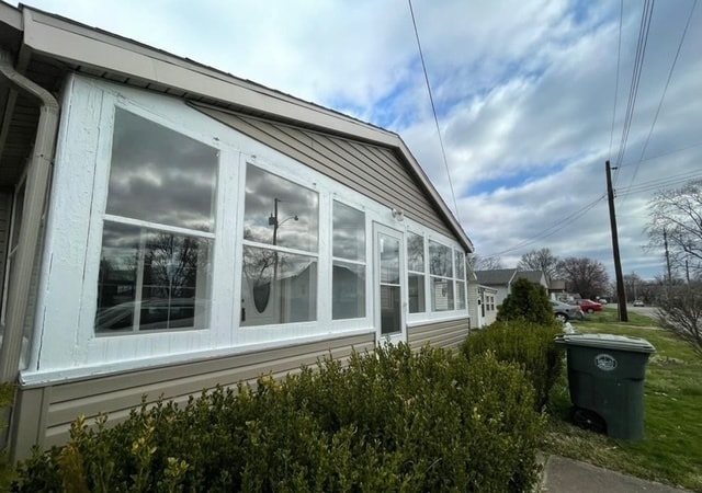 Photo - 1917 Hughes Ave