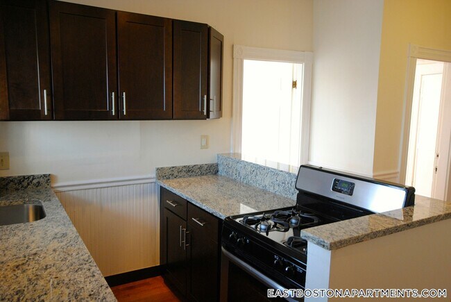 Photo - 119 Lexington St Unit 3R