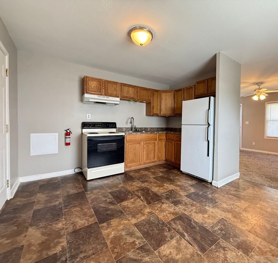 Photo - 1001 Hiatt St