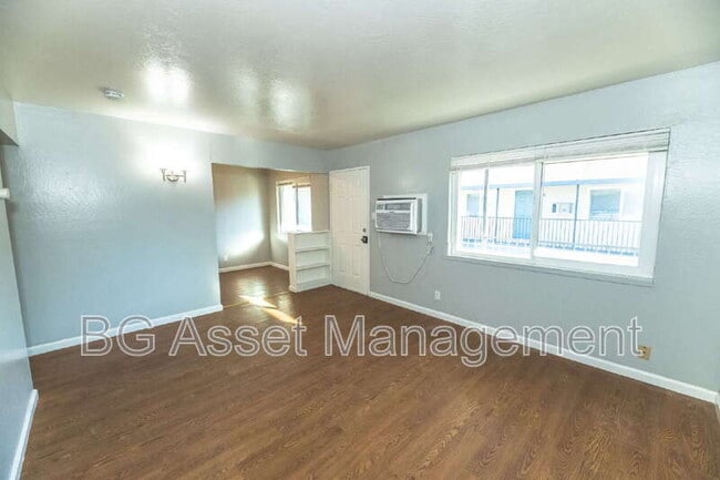 Photo - 1938 Ethan Way Unit 10