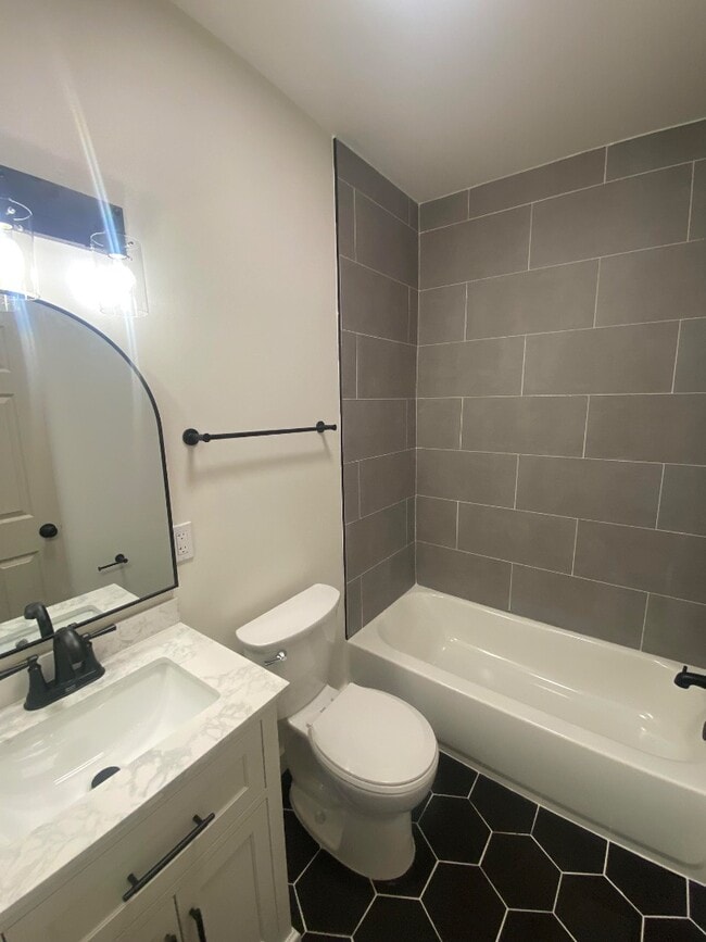 Photo - 4716 Louisiana Ave Unidad 1F