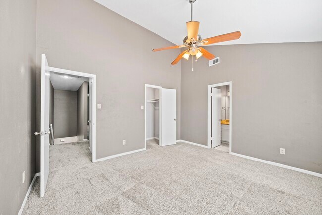 Photo - 7716 Challie Ln Unit 7716