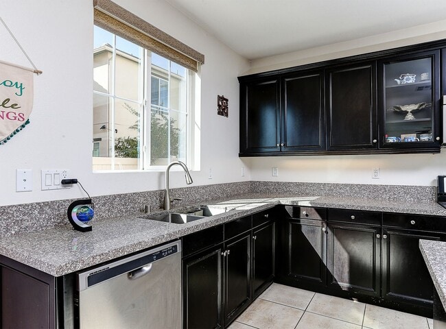Photo - Beautiful 4 Bedroom Home in River Village!